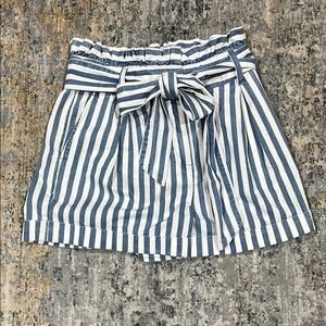 Blue and White striped paper bag waist shorts w/ belt - size small